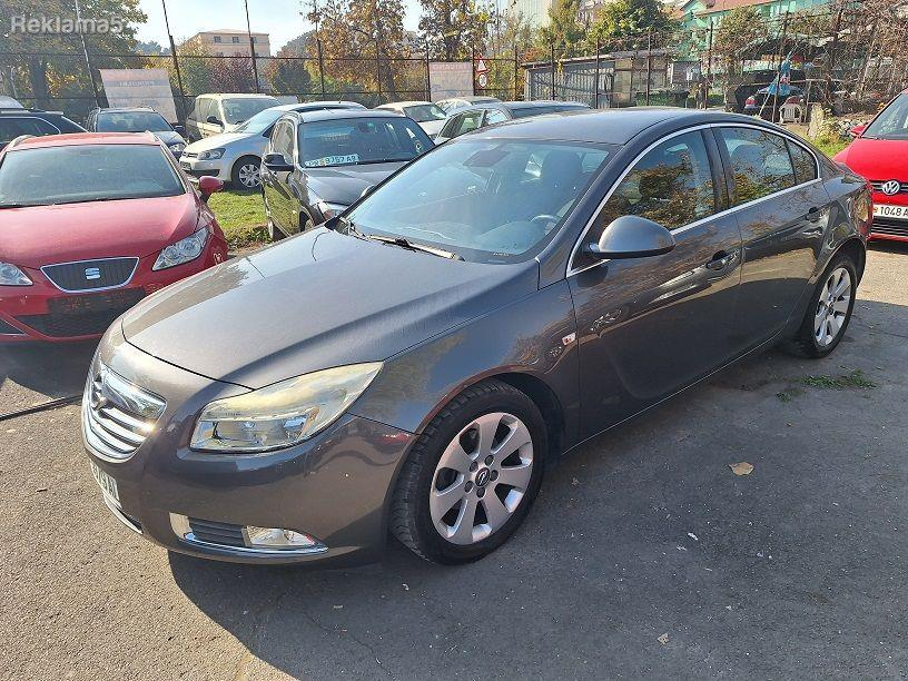 Opel Insignia   - 2010