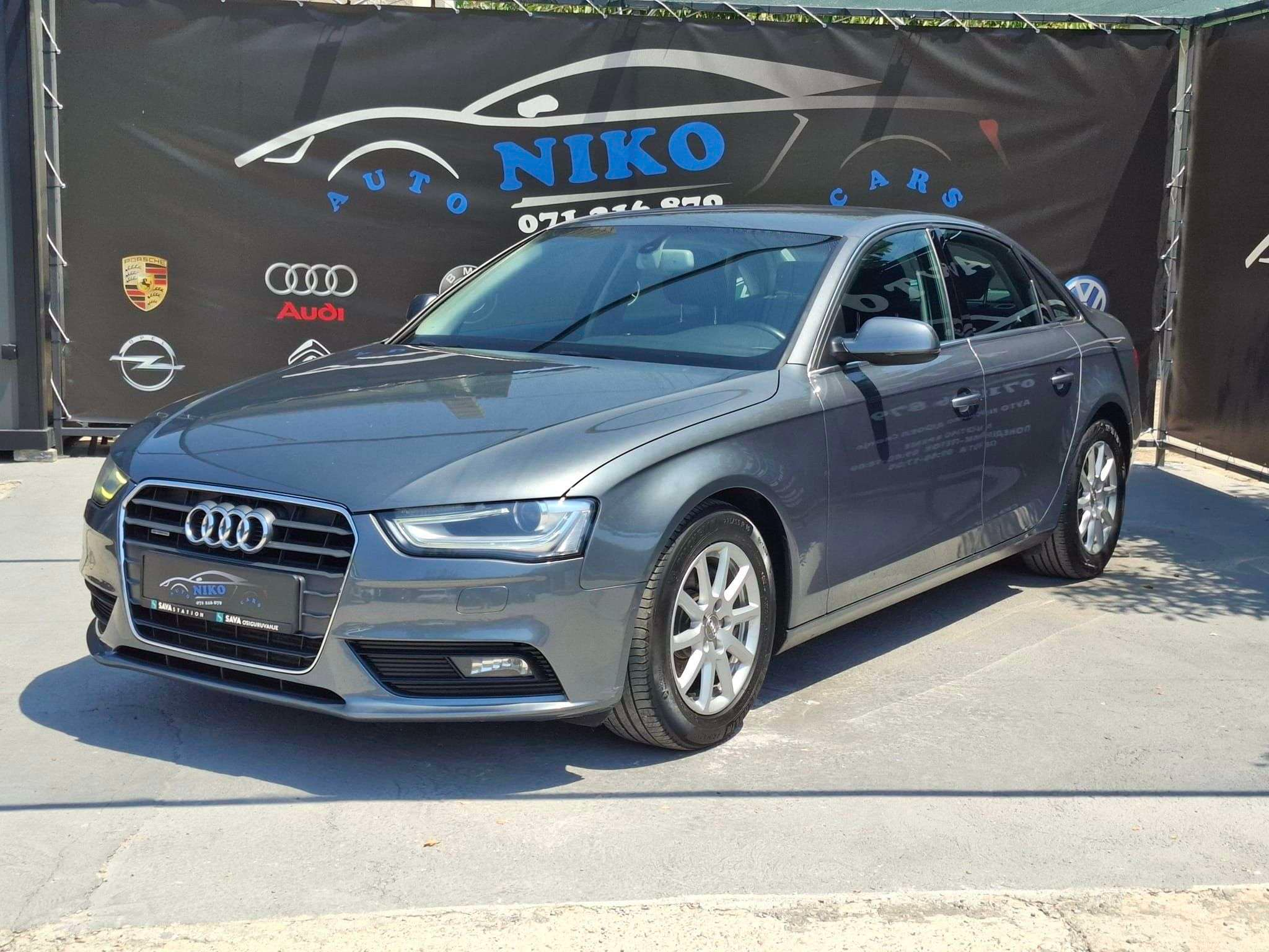 Audi A4   - 2012