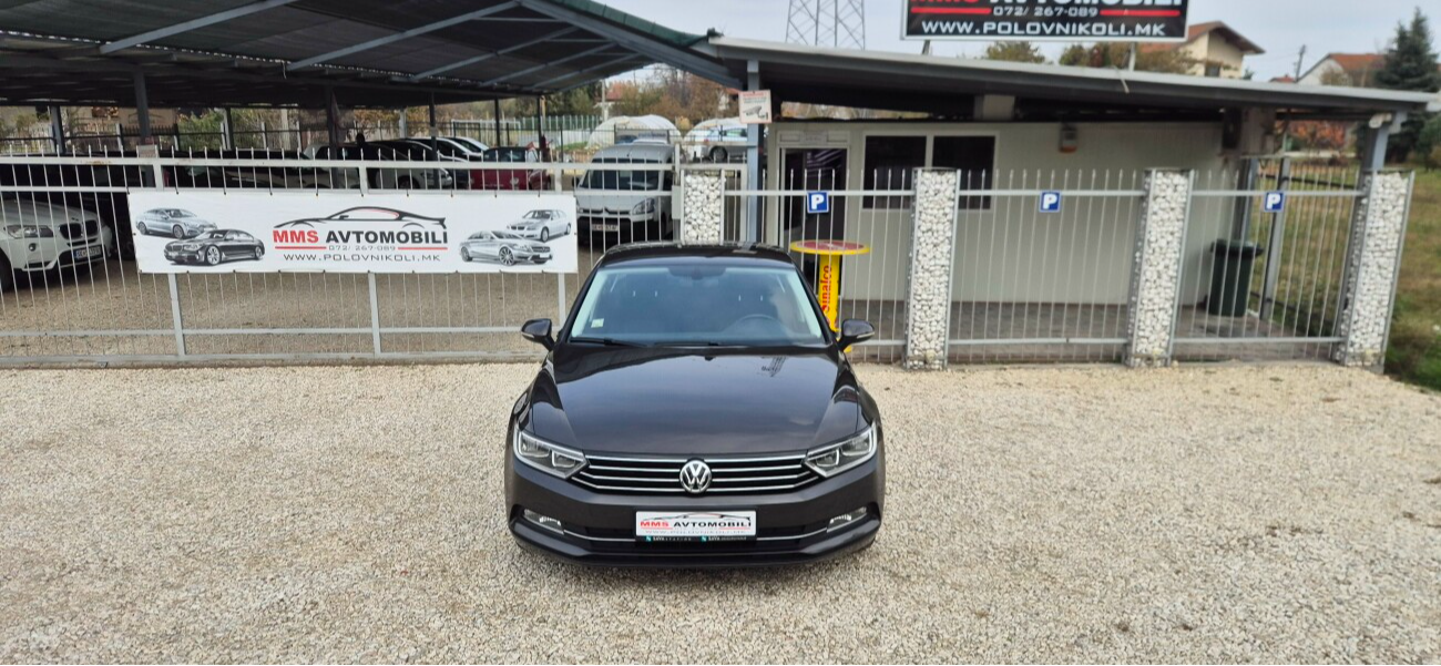 Volkswagen Passat   - 2015