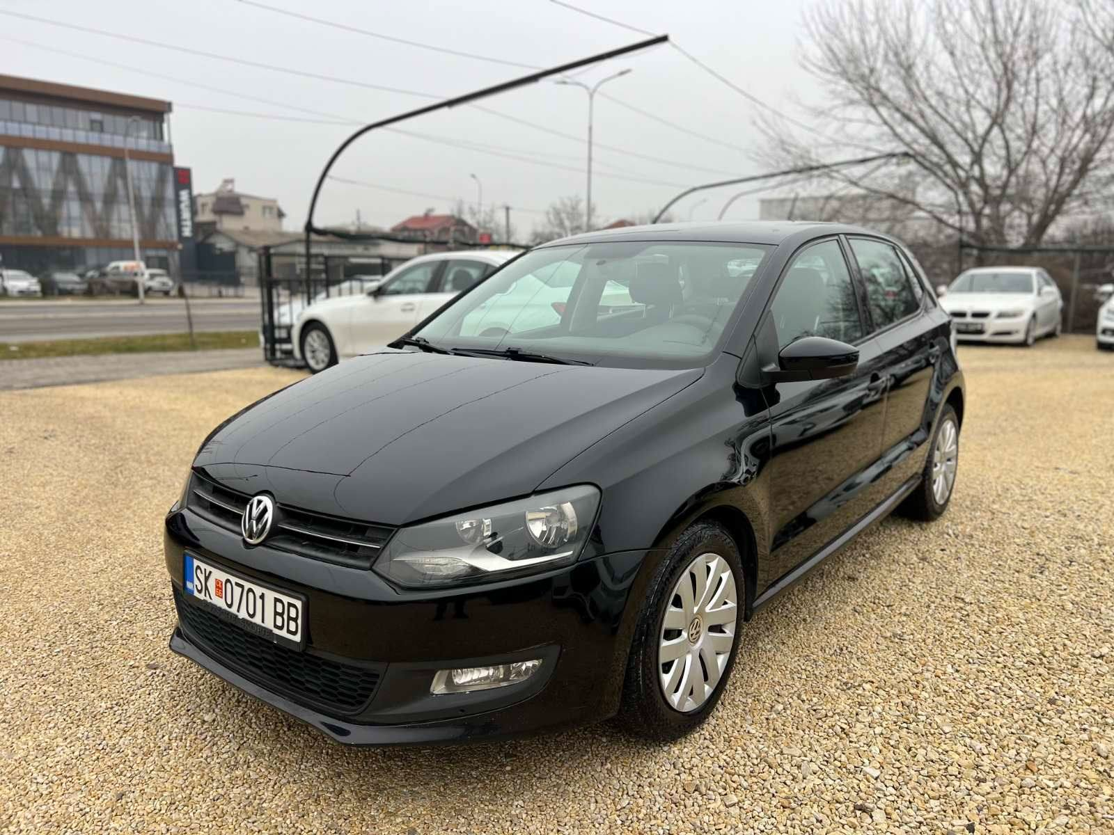 Volkswagen Polo   - 2011