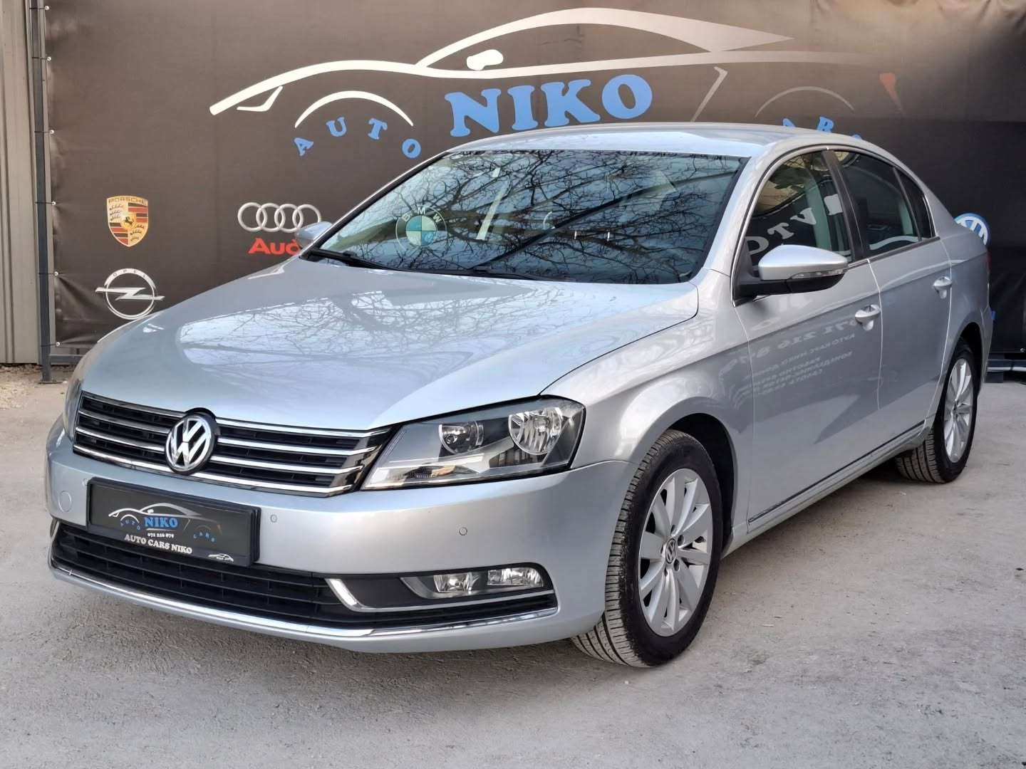 Volkswagen Passat   - 2013