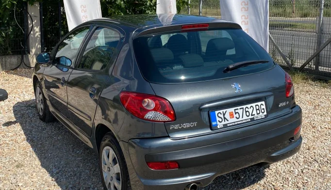 Peugeot 206  - 2012