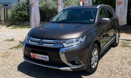 Mitsubishi Outlander  - 2015