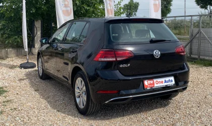 Volkswagen Golf  - 2018