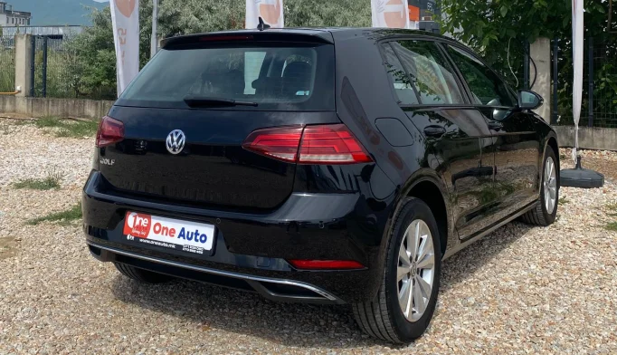 Volkswagen Golf  - 2018