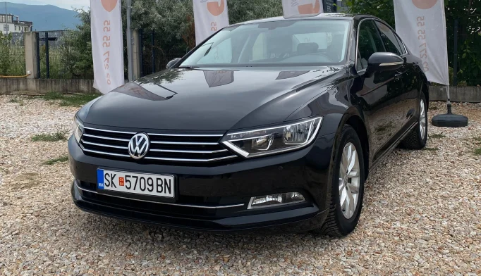 Volkswagen Passat   - 2018