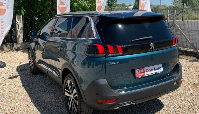 Peugeot 5008  - 2018