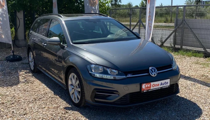 Volkswagen Golf R  - 2019