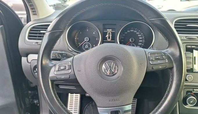 Volkswagen Golf  - 2012