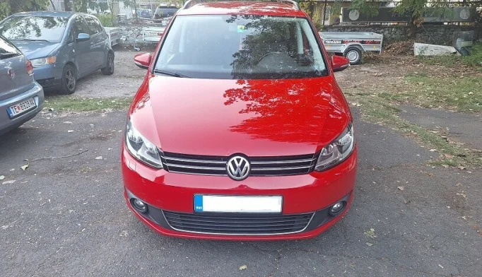 Volkswagen Touran  - 2011