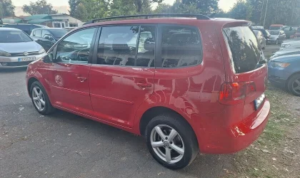 Volkswagen Touran  - 2011