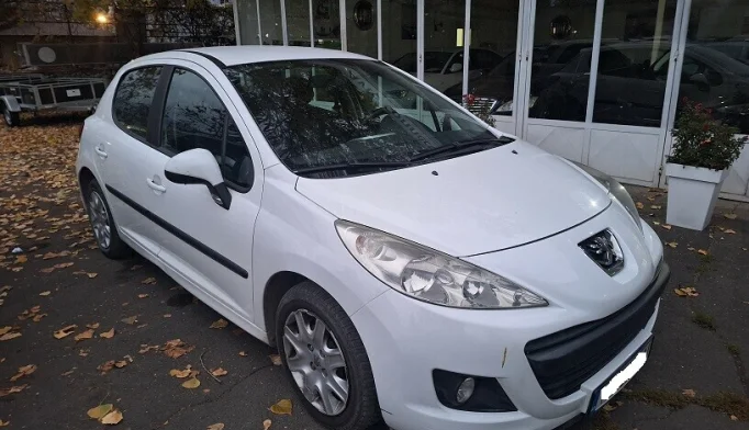 Peugeot 207  - 2009