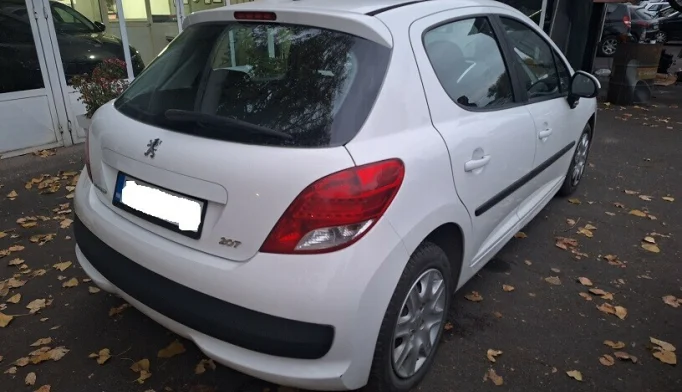 Peugeot 207  - 2009