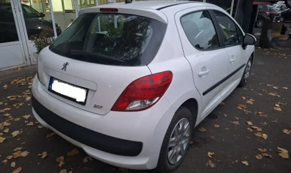 Peugeot 207  - 2009