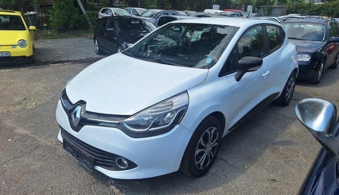 Renault Clio   - 2013