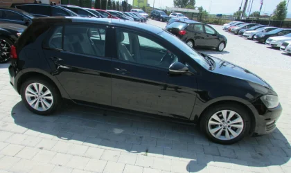 Volkswagen Golf  - 2014