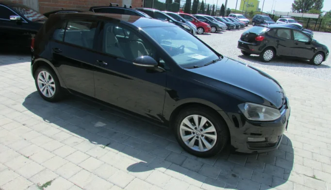 Volkswagen Golf  - 2014