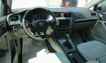 Volkswagen Golf  - 2014