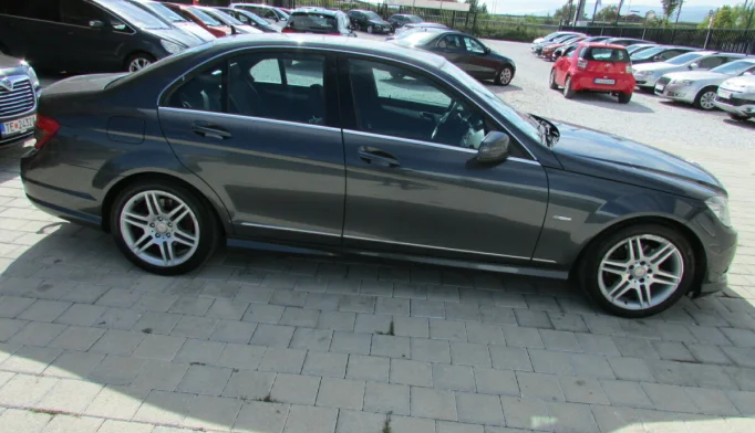 Mercedes-Benz C-Class  - 2010