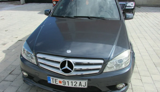 Mercedes-Benz C-Class  - 2010