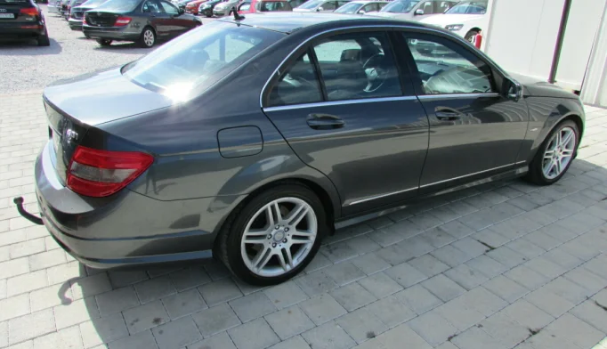 Mercedes-Benz C-Class  - 2010