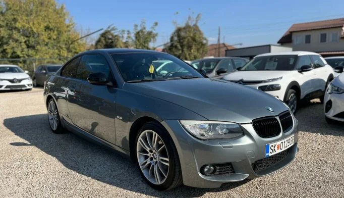 BMW 3 Series   - 2010