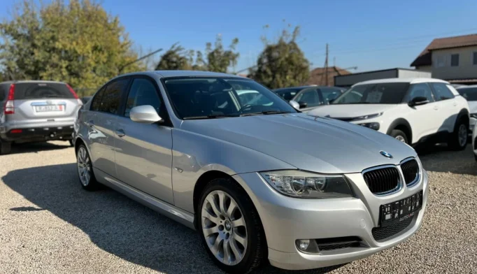 BMW 3 Series  - 2010