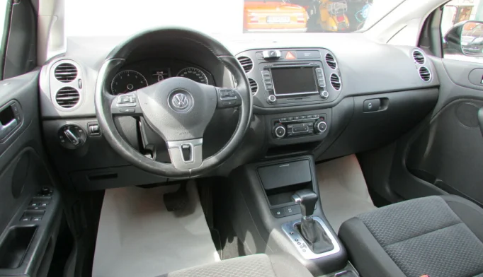 Volkswagen Golf 6+  - 2010