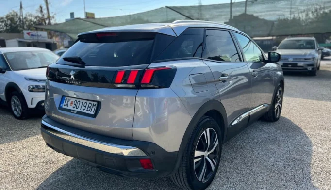 Peugeot 3008  - 2018