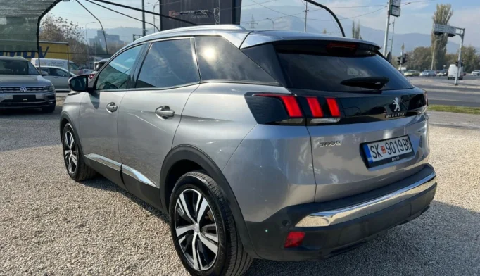 Peugeot 3008  - 2018