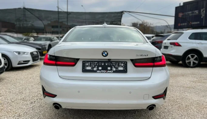 BMW 3 Series  - 2019