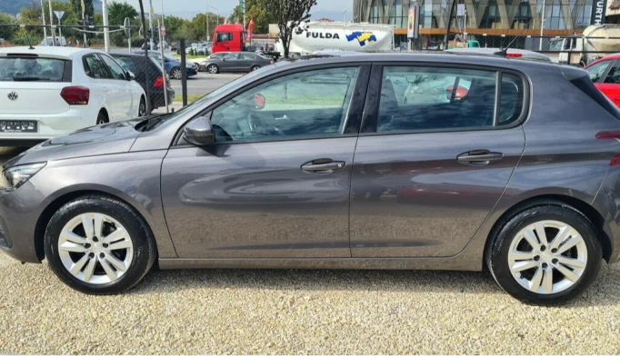 Peugeot 308  - 2017