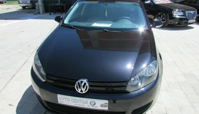 Volkswagen Golf  - 2010