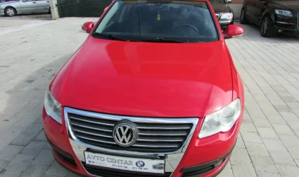 Volkswagen Passat  - 2010