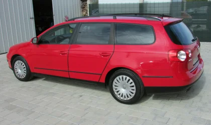 Volkswagen Passat  - 2010