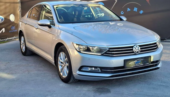 Volkswagen Passat  - 2015