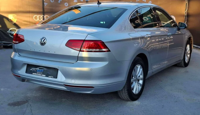 Volkswagen Passat  - 2015