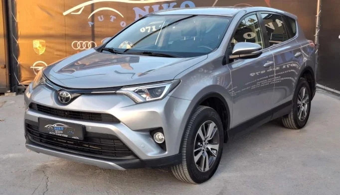 Toyota RAV4   - 2016