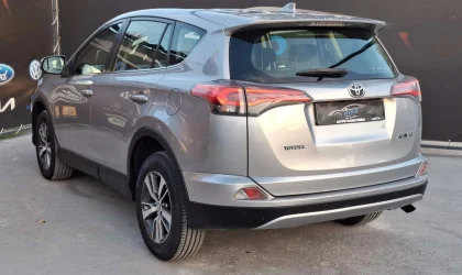 Toyota RAV4  - 2016