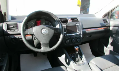 Volkswagen Jetta  - 2007