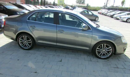 Volkswagen Jetta  - 2007