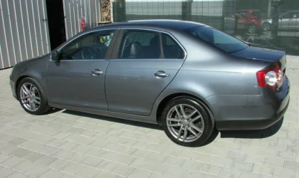 Volkswagen Jetta  - 2007