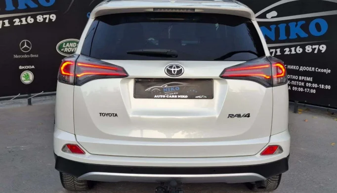 Toyota RAV4  - 2016