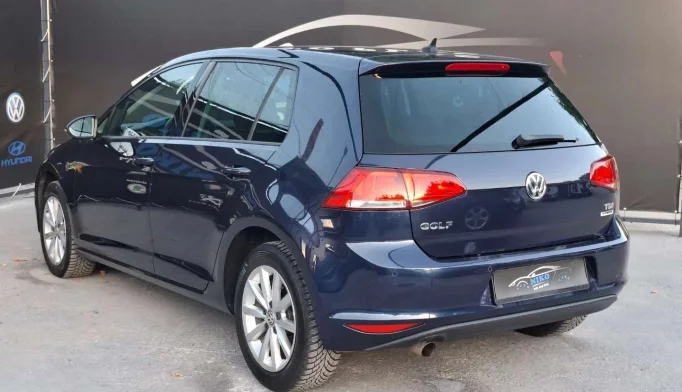 Volkswagen Golf  - 2015