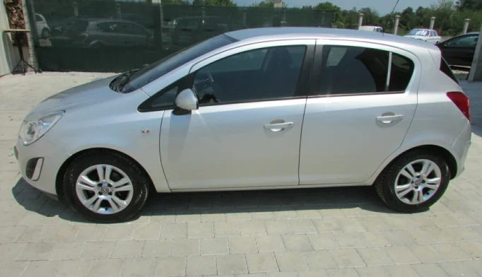 Opel Corsa  - 2012