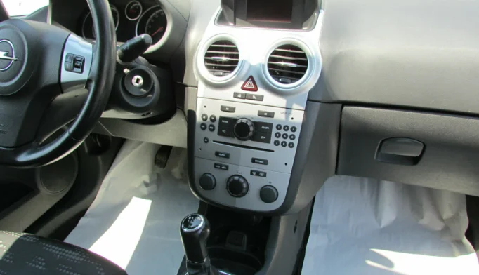 Opel Corsa  - 2012