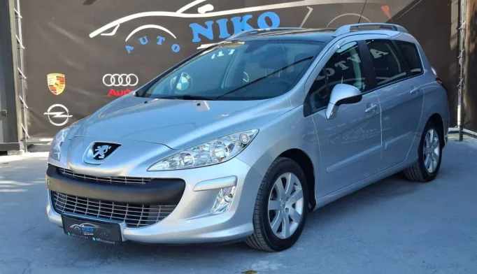 Peugeot 308  - 2010