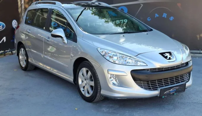 Peugeot 308  - 2010