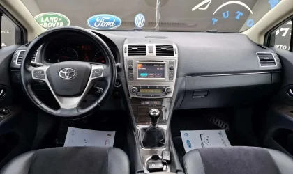 Toyota Avensis  - 2012