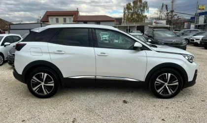 Peugeot 3008  - 2017